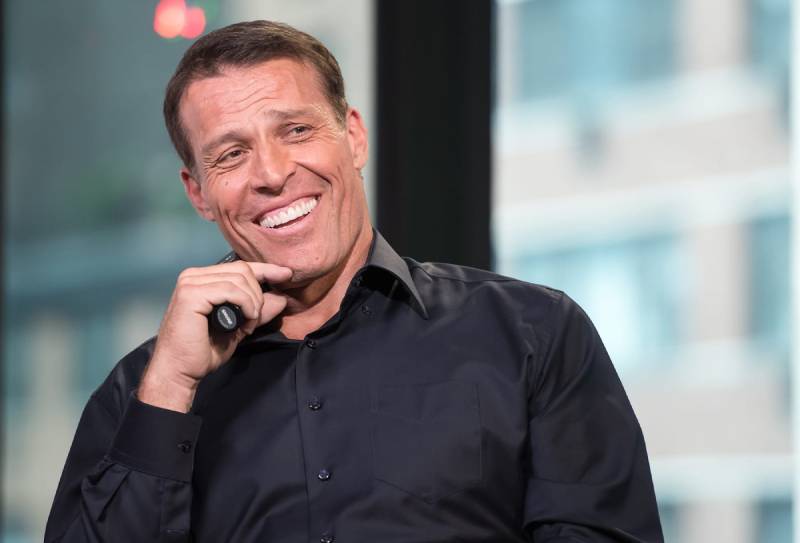 Anthony Robbins - Live on Stage In Japan!